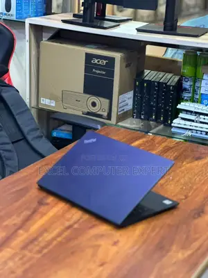 New Laptop Lenovo ThinkPad T14s G4 16GB Intel Core i7 SSD 512GB
