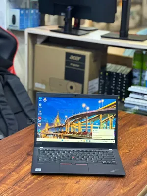 New Laptop Lenovo ThinkPad T14s G4 16GB Intel Core i7 SSD 512GB