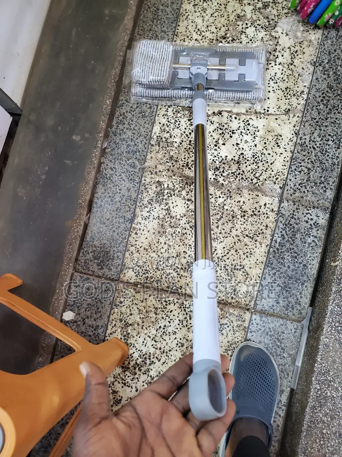 Cleaning Moppers/Moppers