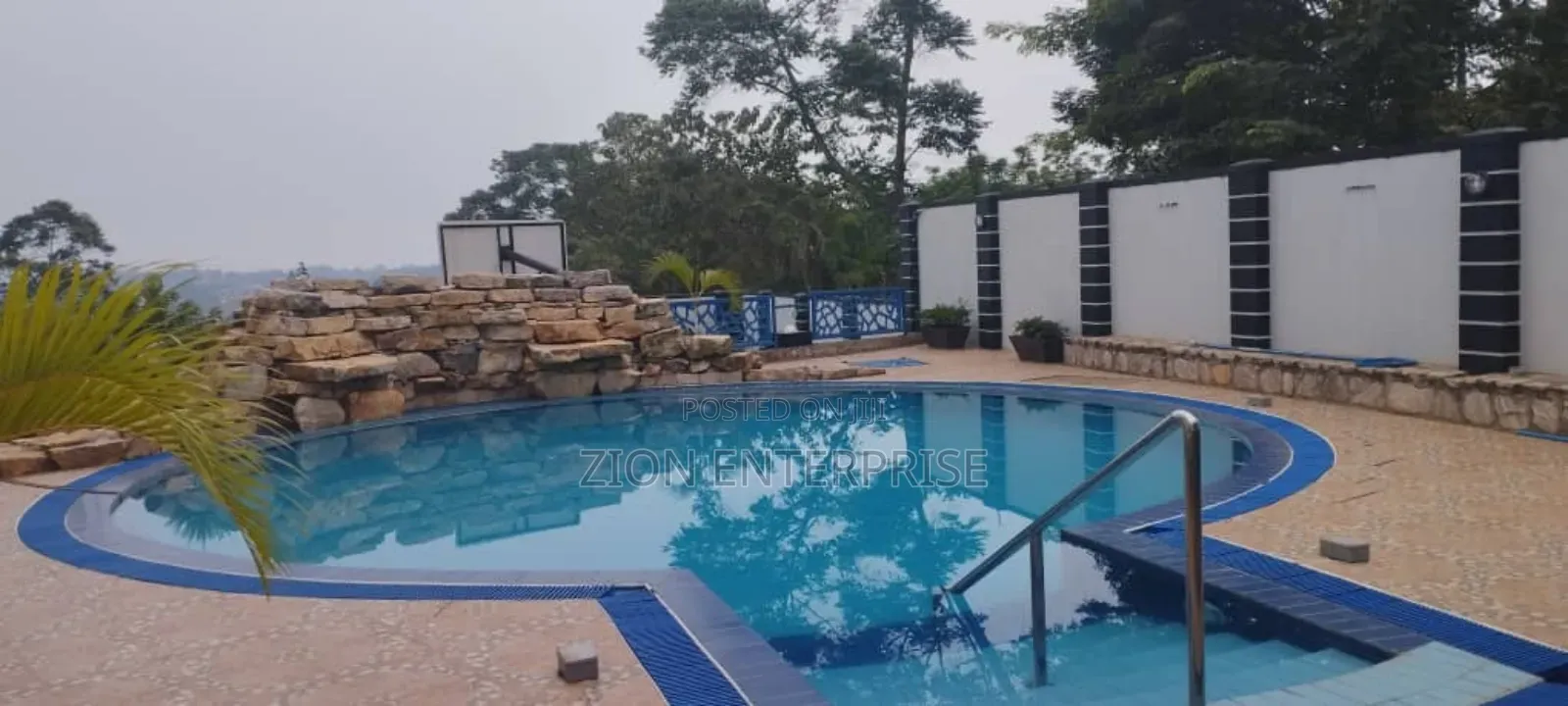 Furnished 6bdrm Villa in Seeta-Namuganga for sale