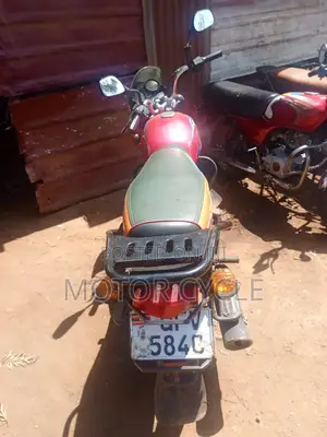 Bajaj Boxer 125 2023 Red