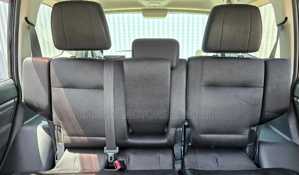 Mitsubishi Pajero 3.0 2011 Silver