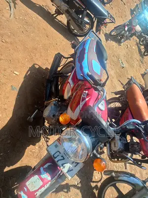 TVS HLX 125 2024 Red
