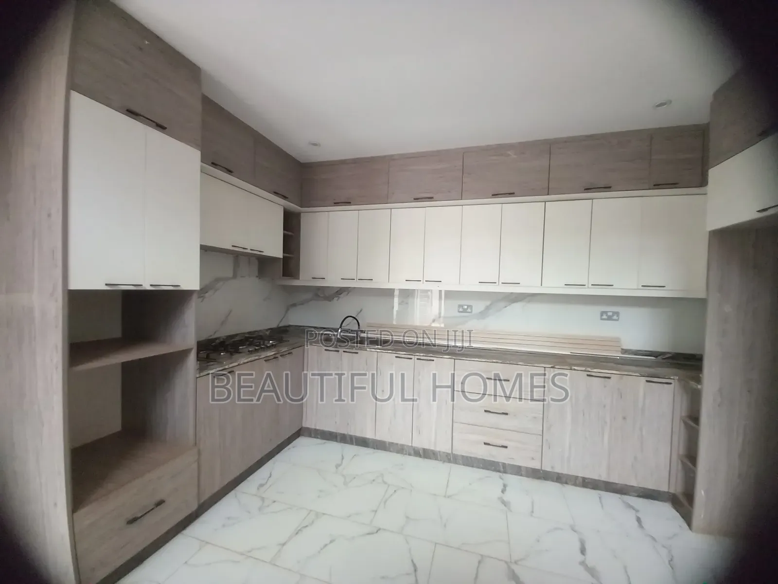 Furnished 4bdrm Duplex in Kira for sale