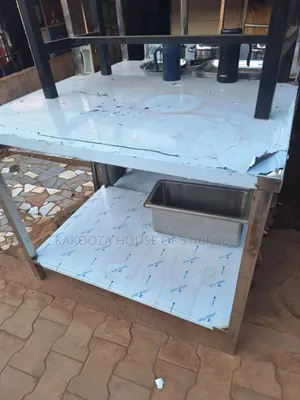 Photo - Working Top Table