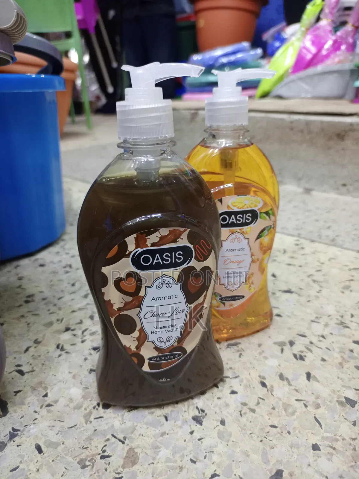 Oasis Aromatic Choco Love Moisturizing Hand Wash.