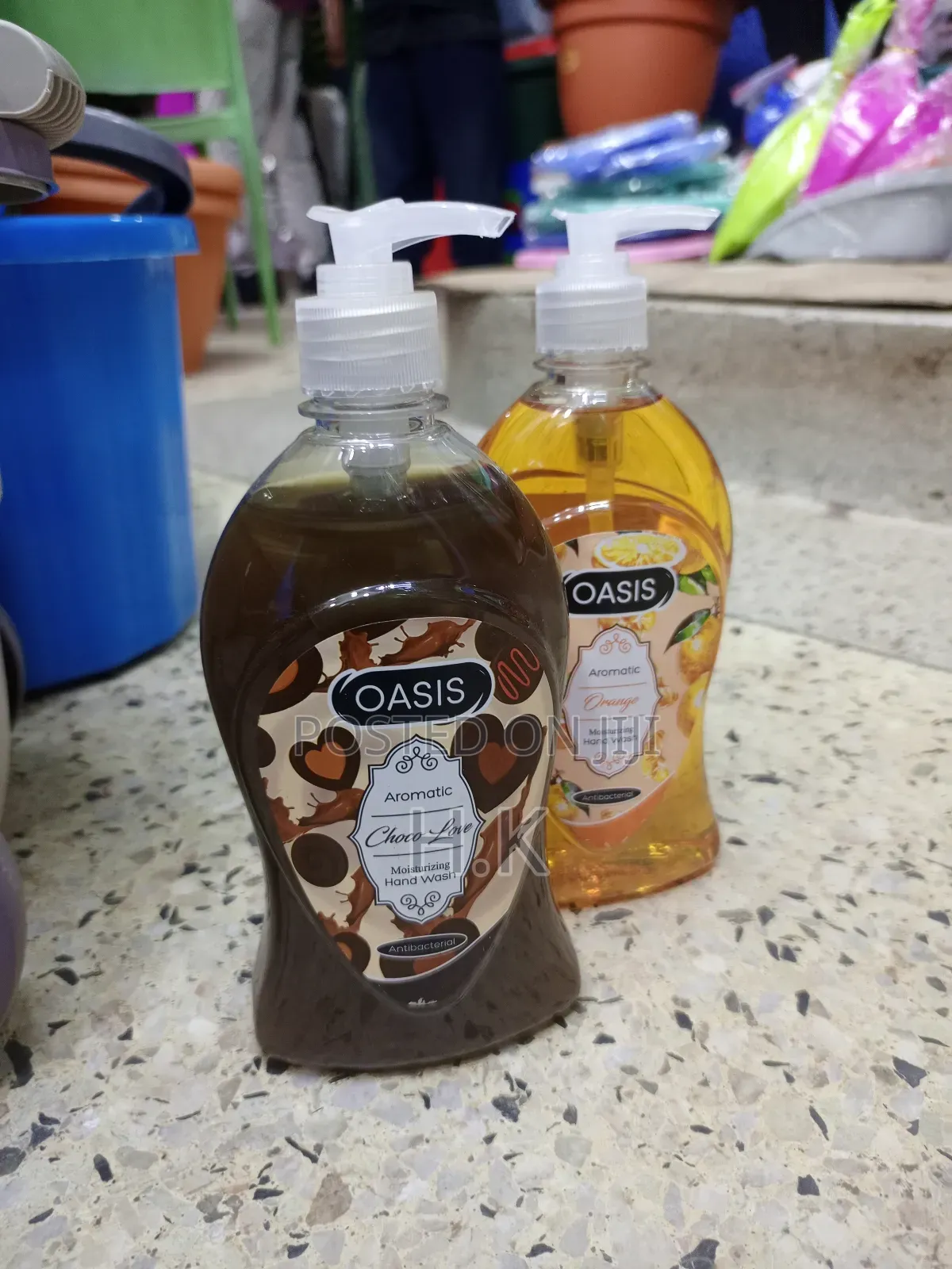 Oasis Aromatic Choco Love Moisturizing Hand Wash.