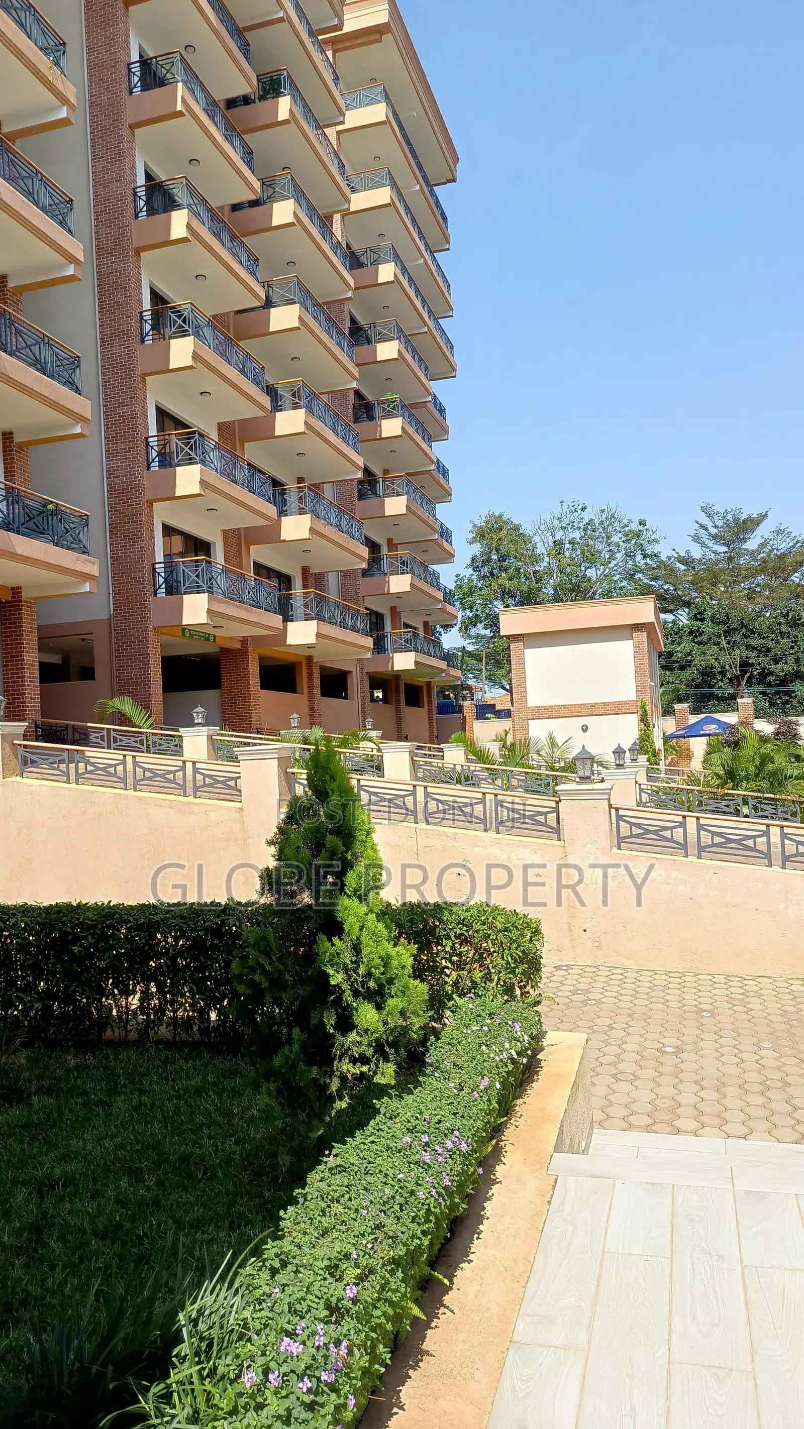 6bdrm Penthouse in Kololo, Central Division for rent