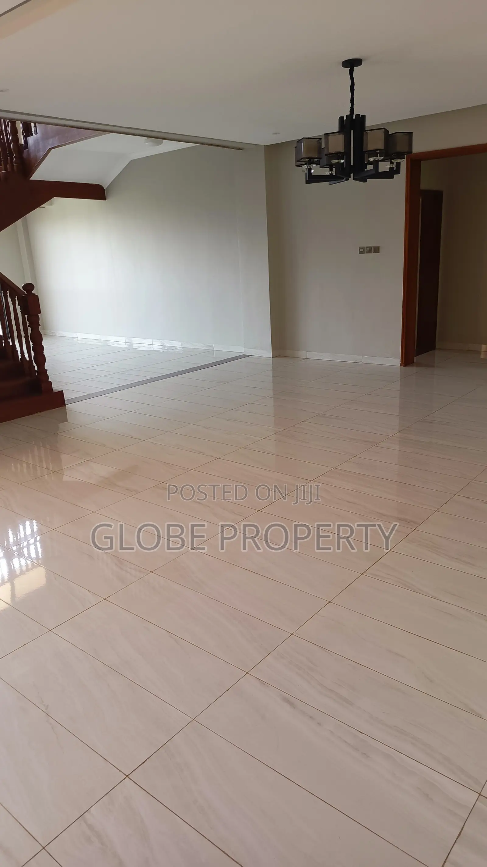 6bdrm Penthouse in Kololo, Central Division for rent