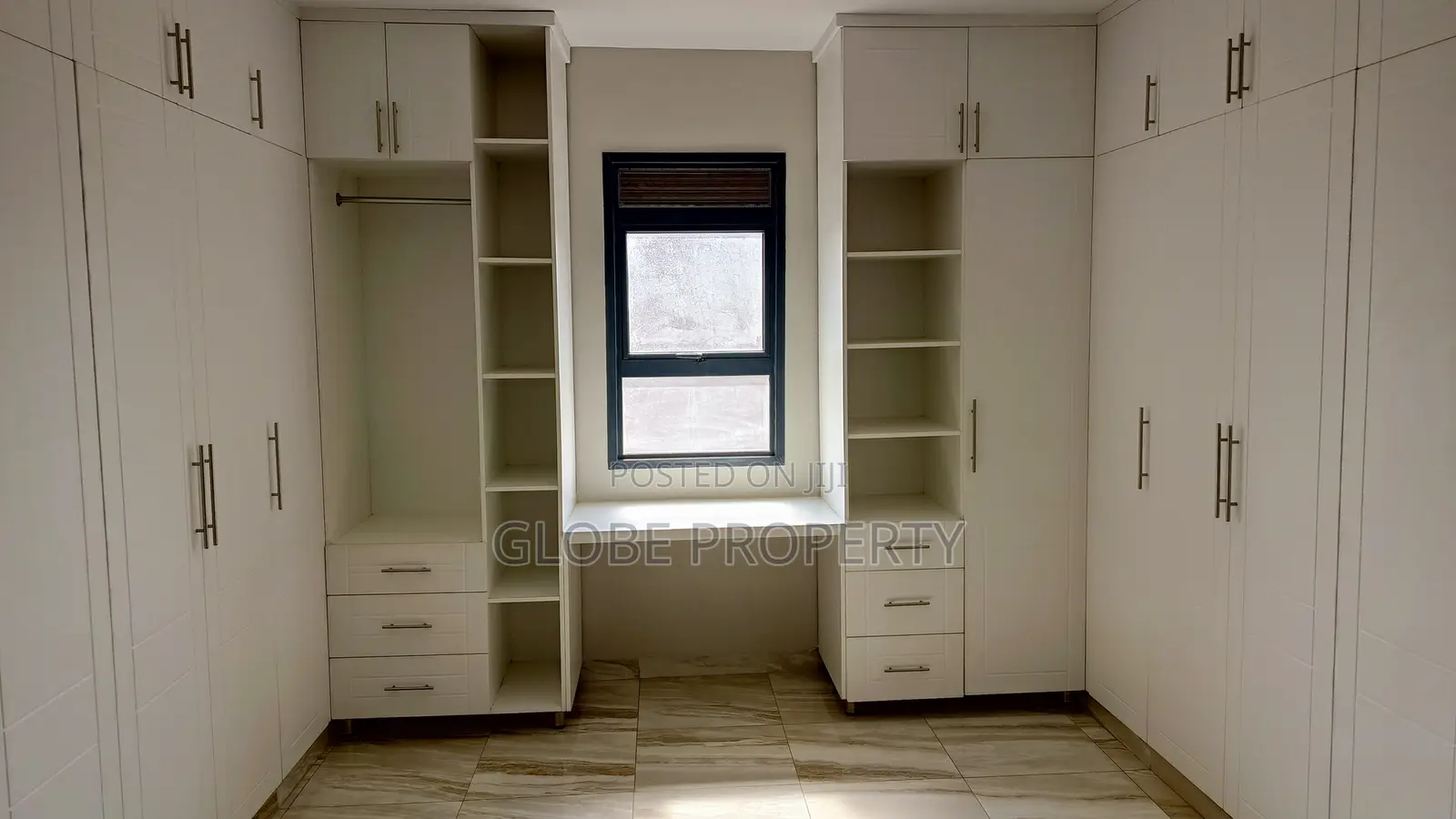 6bdrm Penthouse in Kololo, Central Division for rent