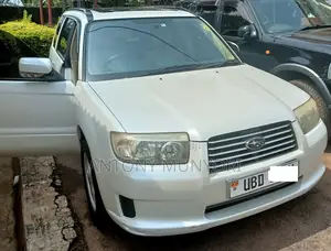 Photo - Subaru Forester 2.0 X Active 2005 White