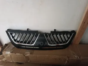 L200 Colt 2004 Grille