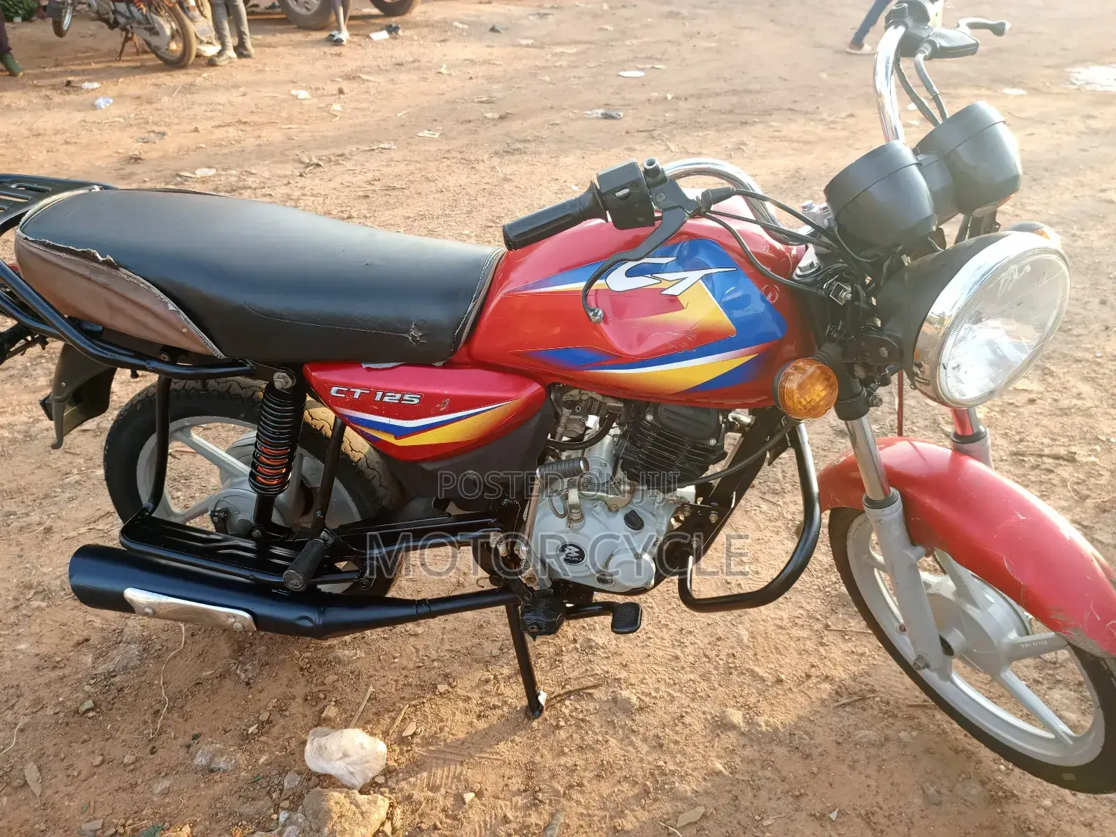Bajaj Boxer 125 2023 Red