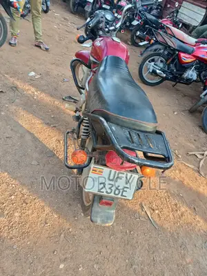 TVS HLX 125 2024 Red