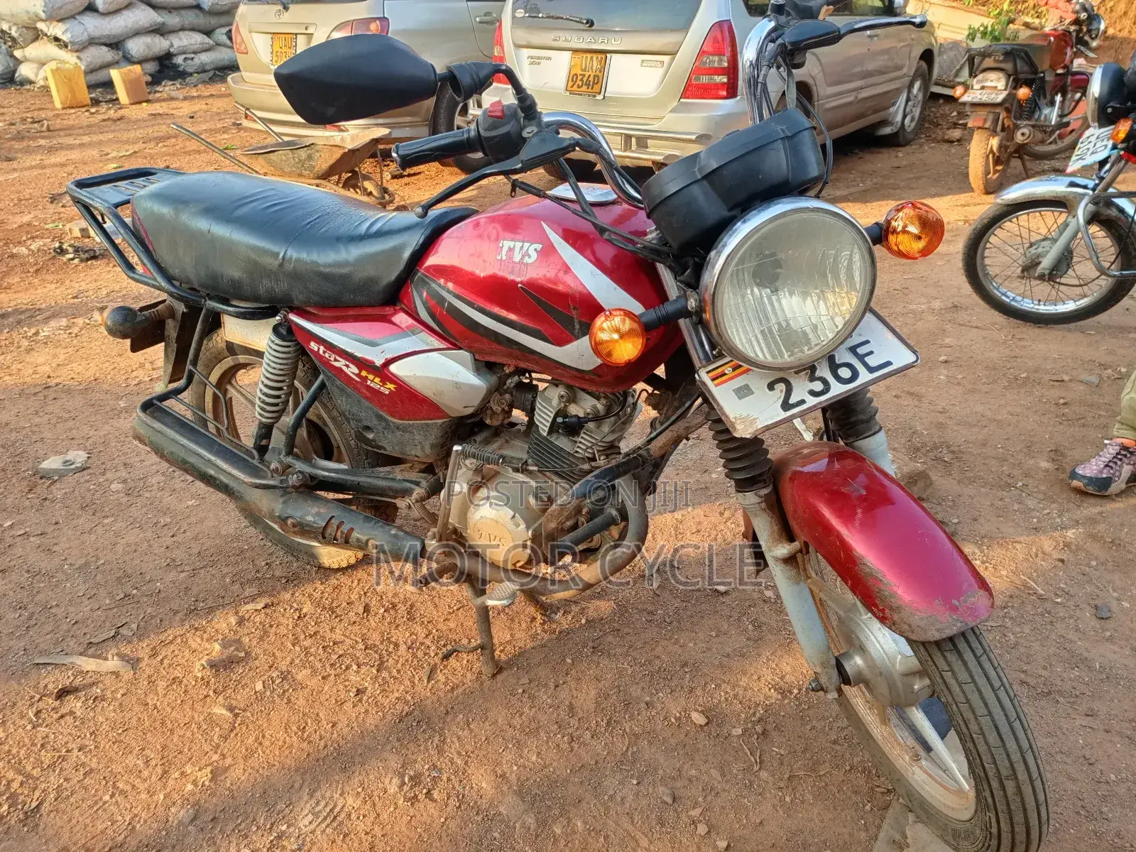 TVS HLX 125 2024 Red