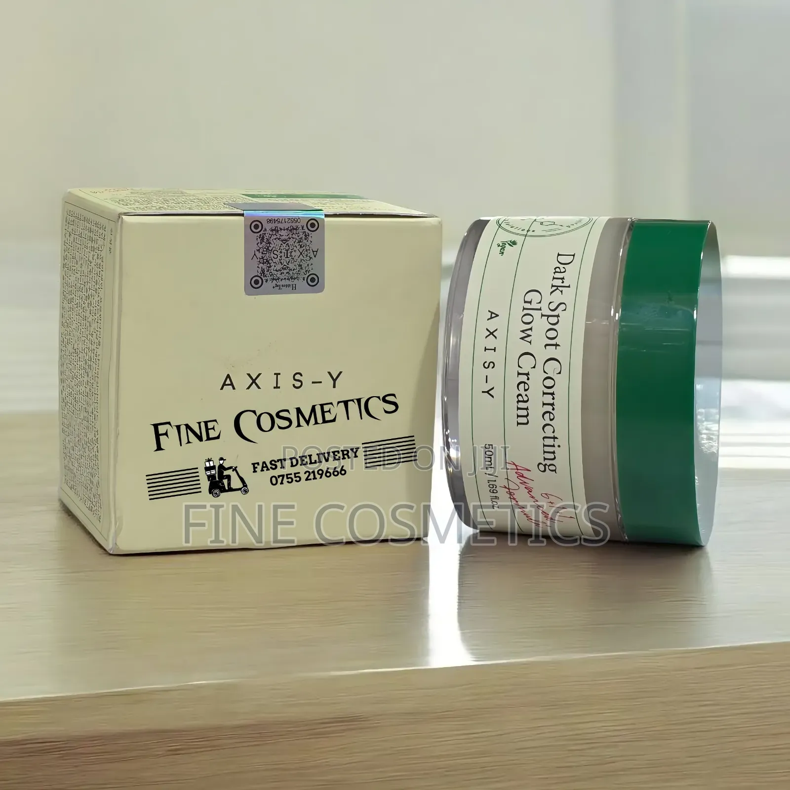 Axis-Y Dark Spots Correcting Glow Cream With Alpha Arbutin
