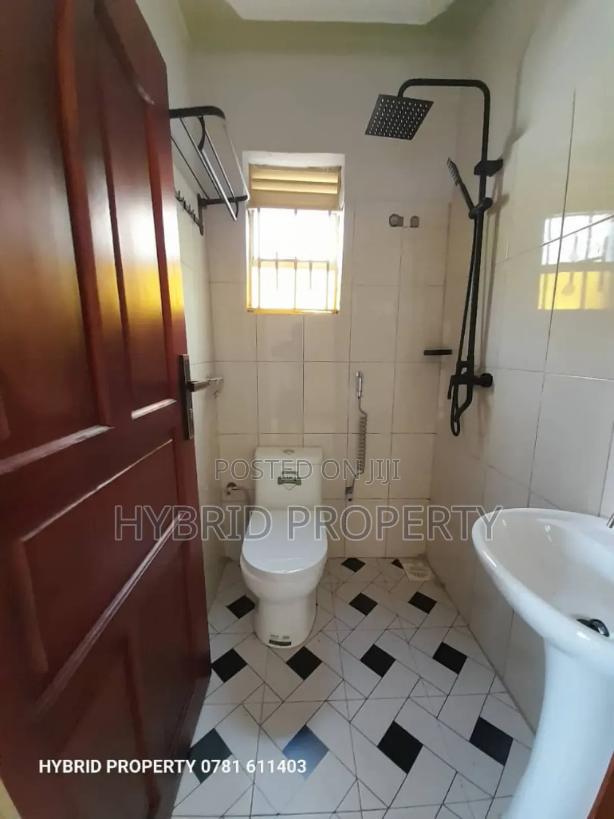 4bdrm House in Kayunga~Senge Wakiso for sale