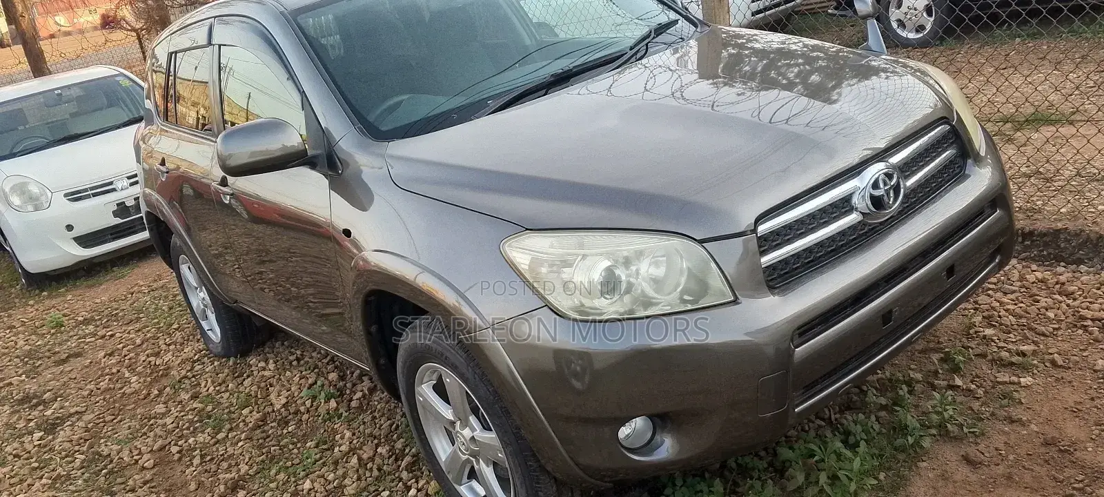 Toyota RAV4 3.5 2010 Gold