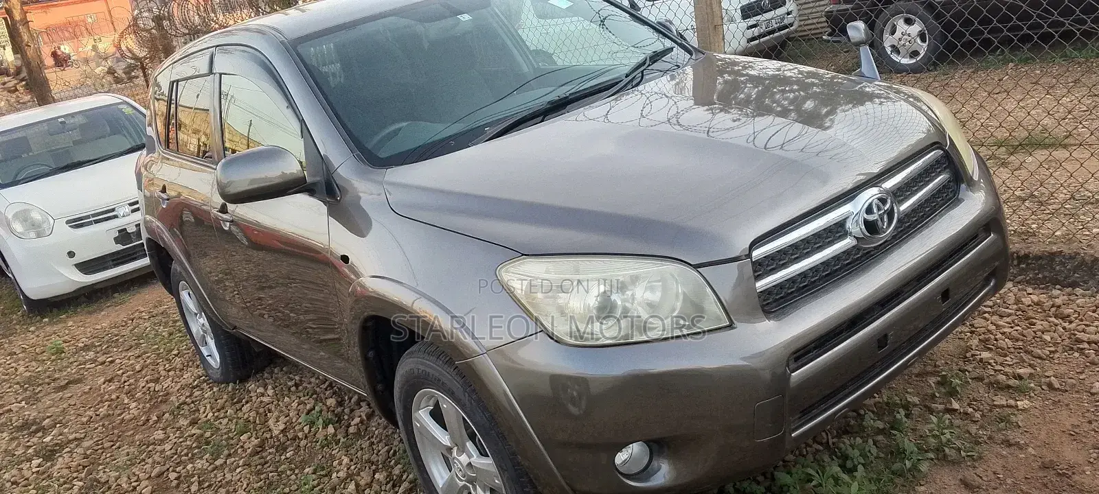 Toyota RAV4 3.5 2010 Gold