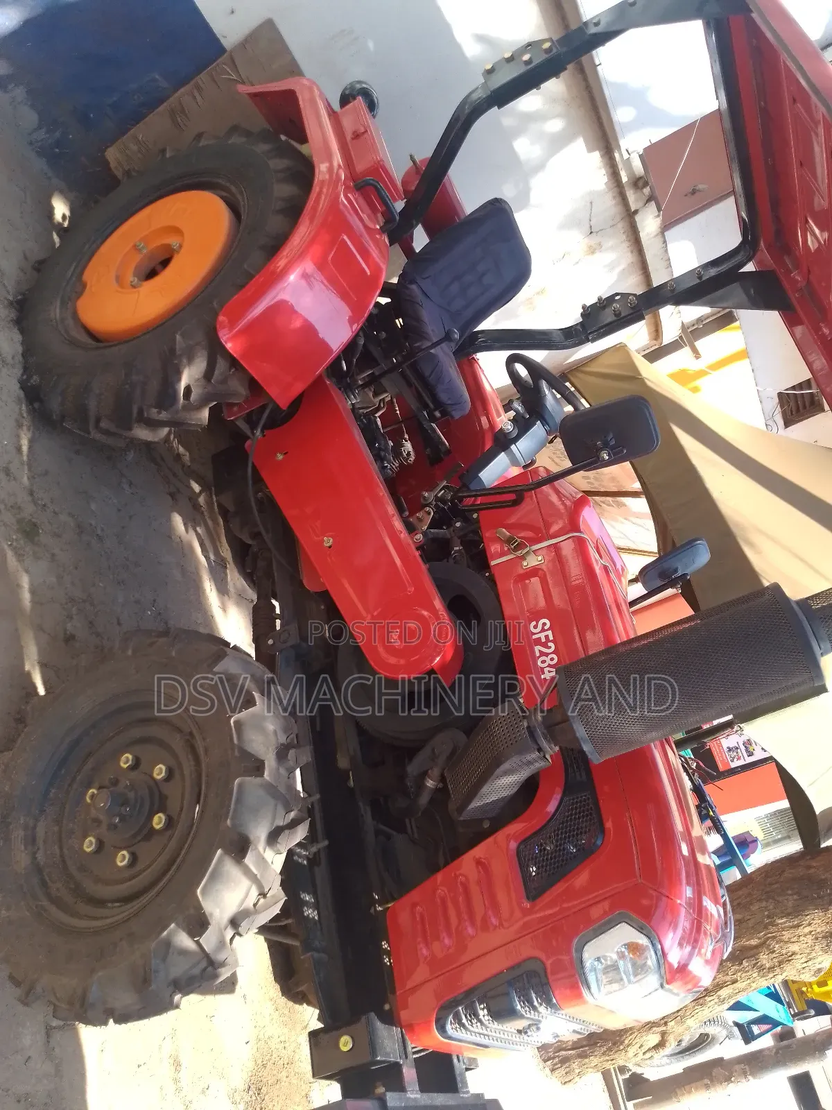 28 Horse Power/20.6 Kw Tractor With Disc Plough
