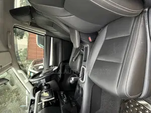Toyota Land Cruiser Prado 2017 White