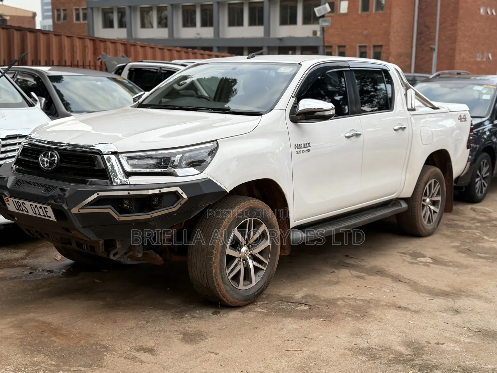 Toyota Land Cruiser Prado 2017 White