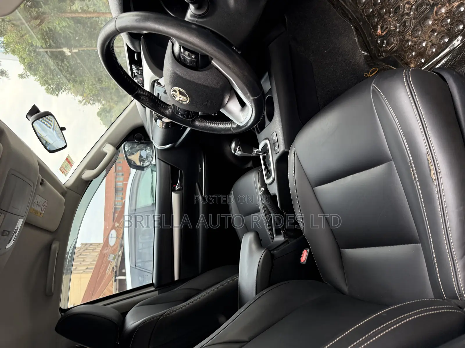 Toyota Land Cruiser Prado 2017 White