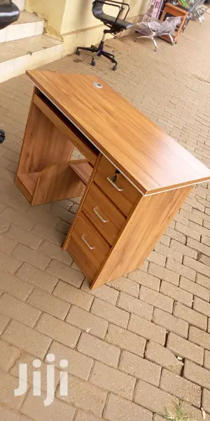 Simple Office Desk 1meter