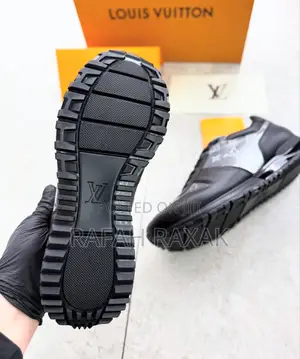 Men’S Super Classic Louis Vuitton Run Away Luxury Sneakers