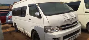 Toyota HiAce 2010 Beige