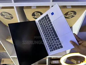 New Laptop HP EliteBook 840 G8 8GB Intel Core I7 SSHD+SSD 512GB
