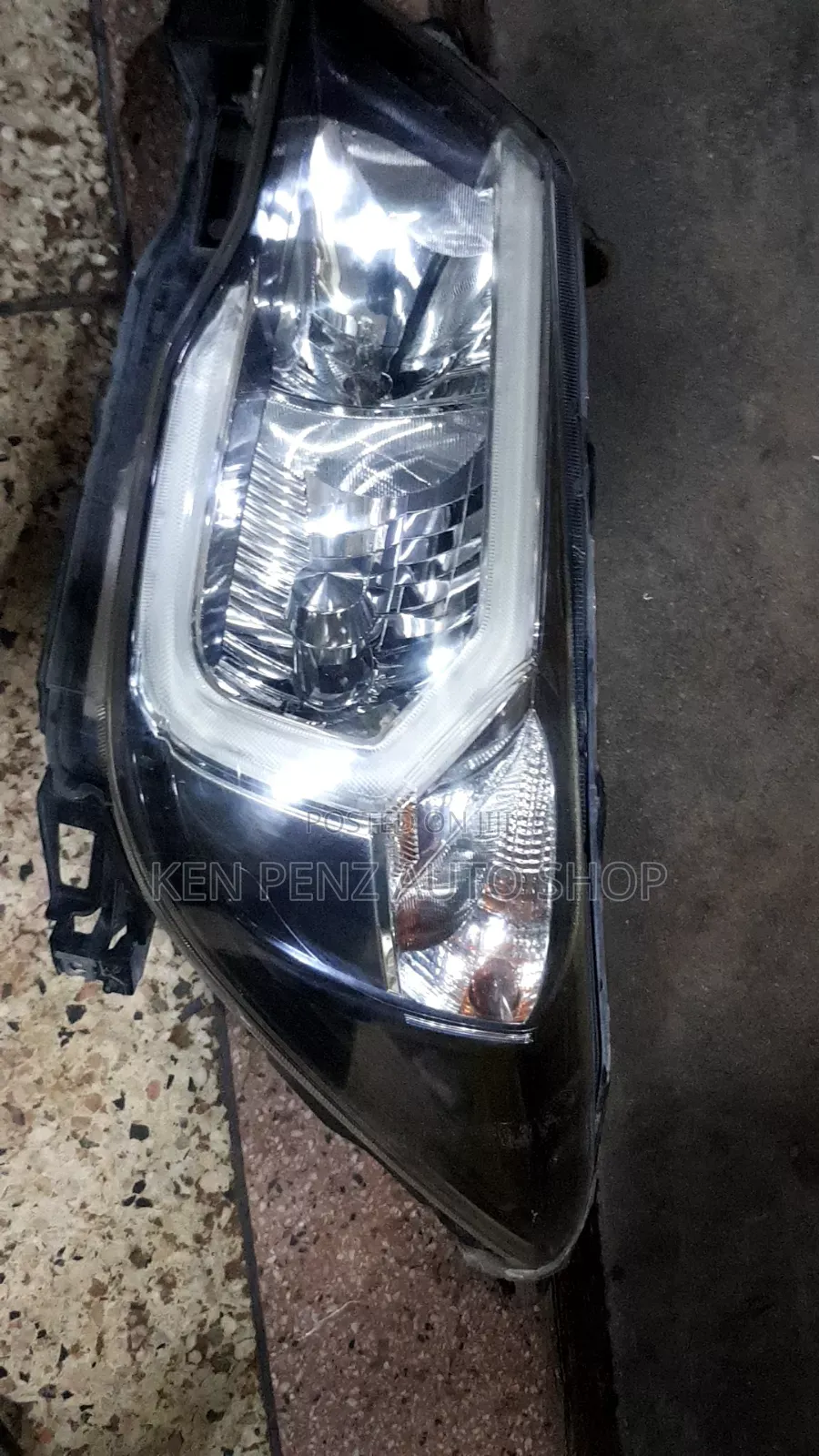 Subaru Forester Xt 2017 Headlamp ( Black Used Japan)