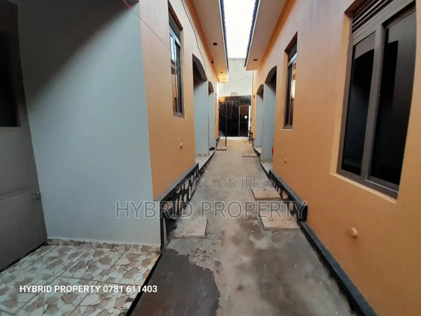 12bdrm Apartment in Nansana Along Hoima for sale