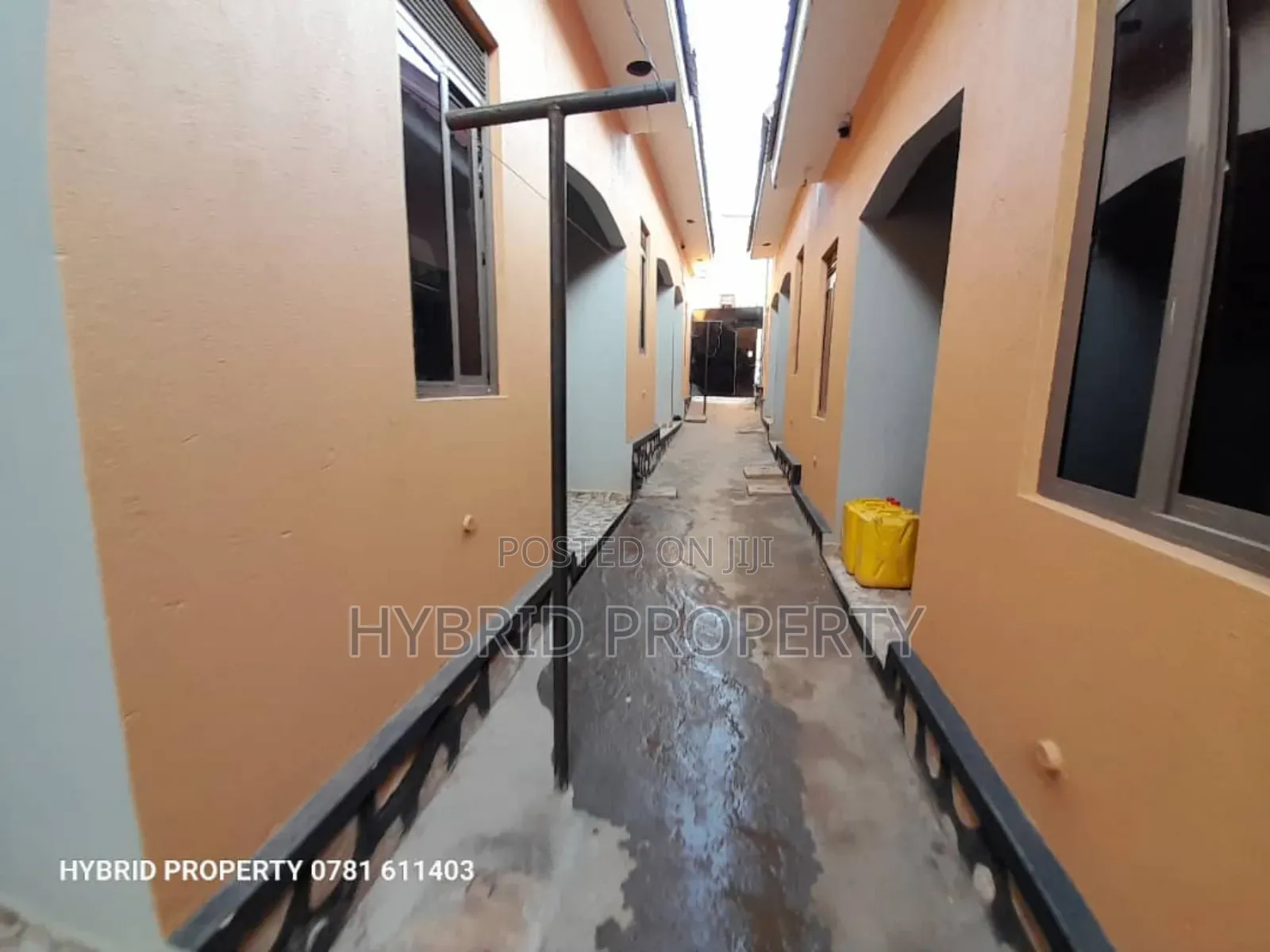 12bdrm Apartment in Nansana Along Hoima for sale