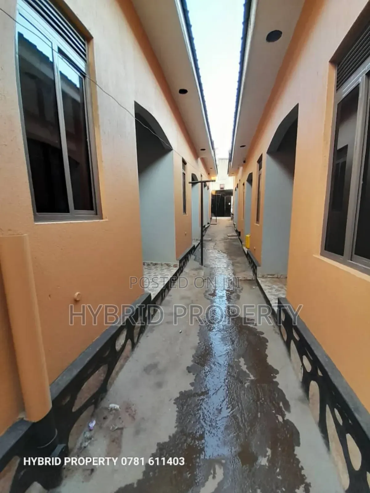 12bdrm Apartment in Nansana Along Hoima for sale