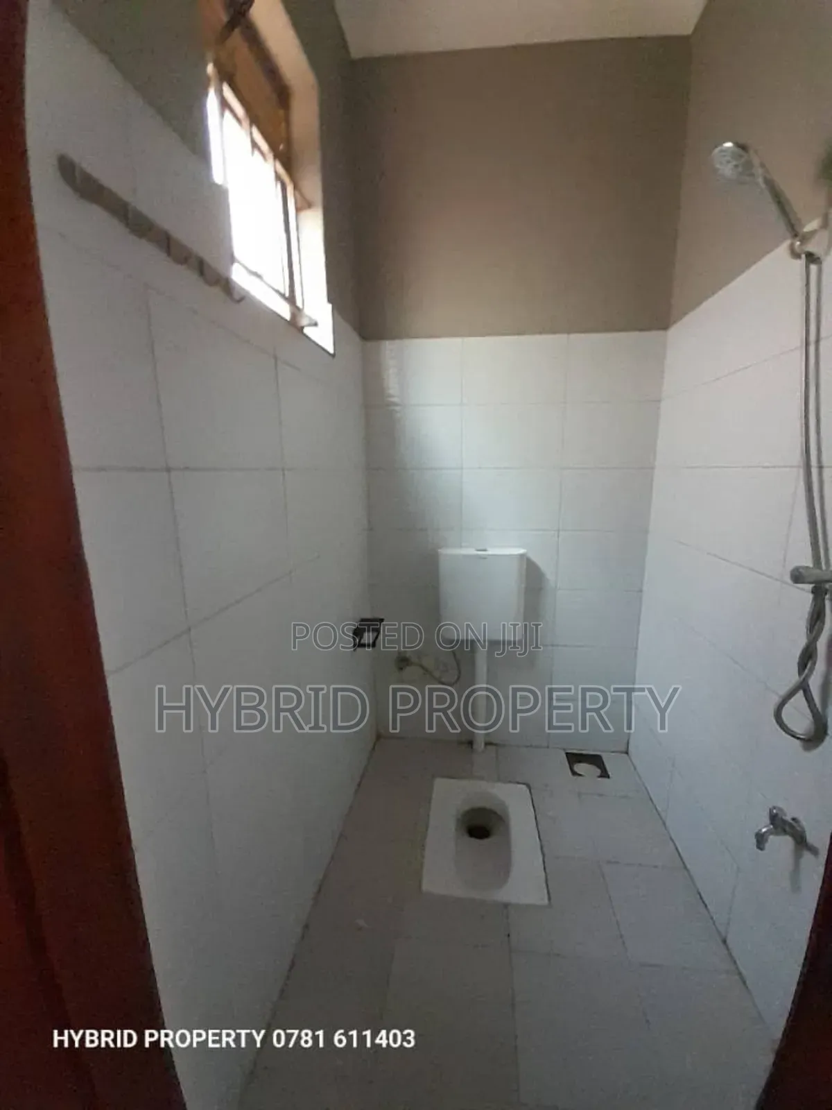 12bdrm Apartment in Nansana Along Hoima for sale