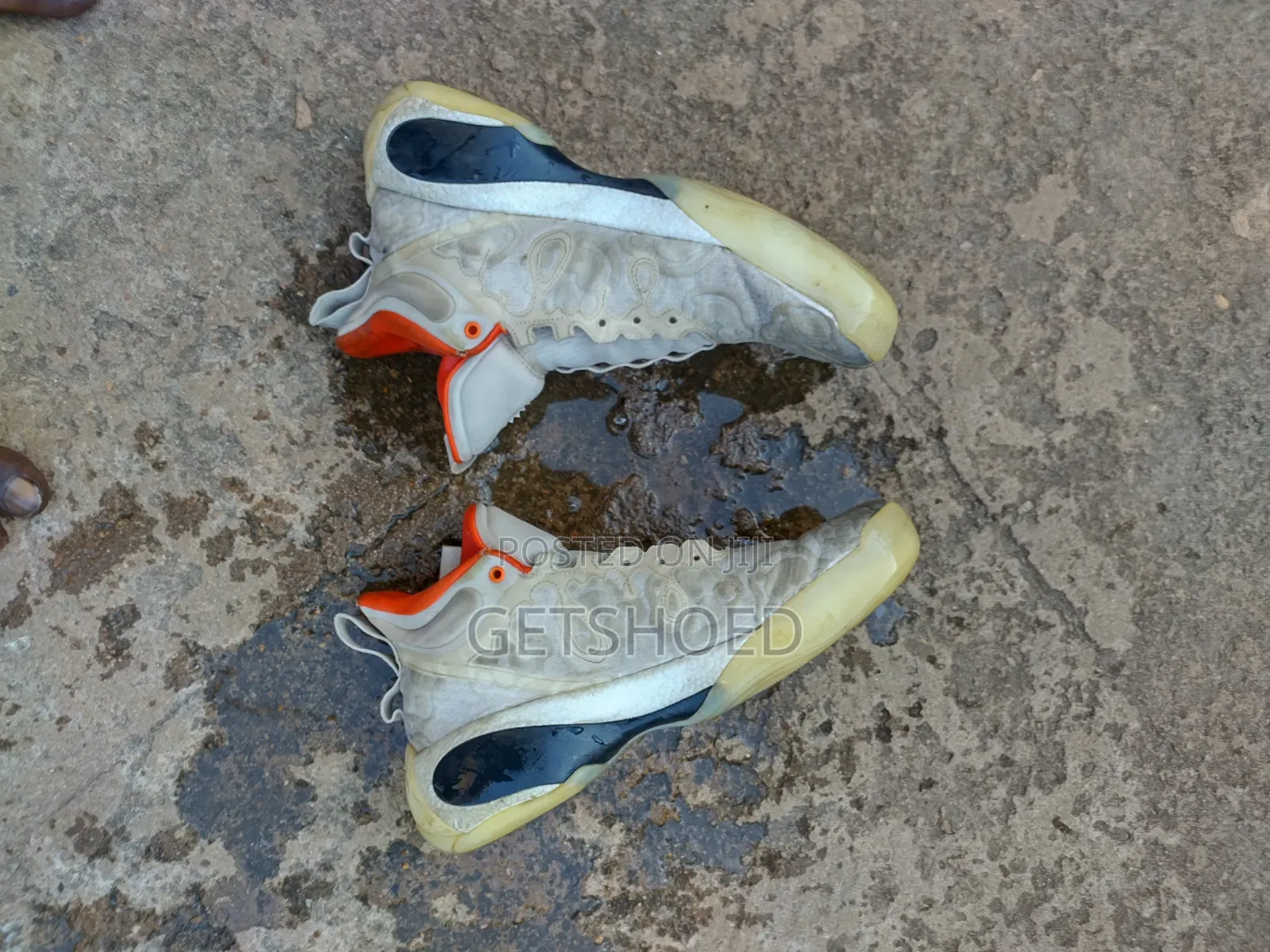 Shoe Cleaning Service and Free Repair