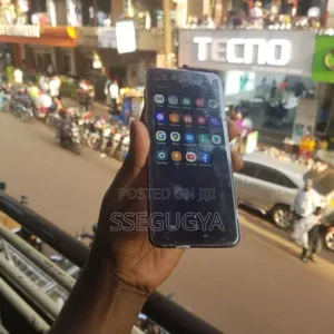 Photo - New Samsung Galaxy S9 64 GB Pink