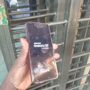 Photo - New Samsung Galaxy S9 64 GB Pink