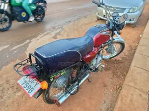 Bajaj Boxer 2024 Red