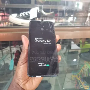 Photo - New Samsung Galaxy S9 64 GB Blue