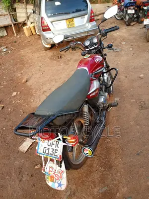 TVS HLX 125 2024 Red