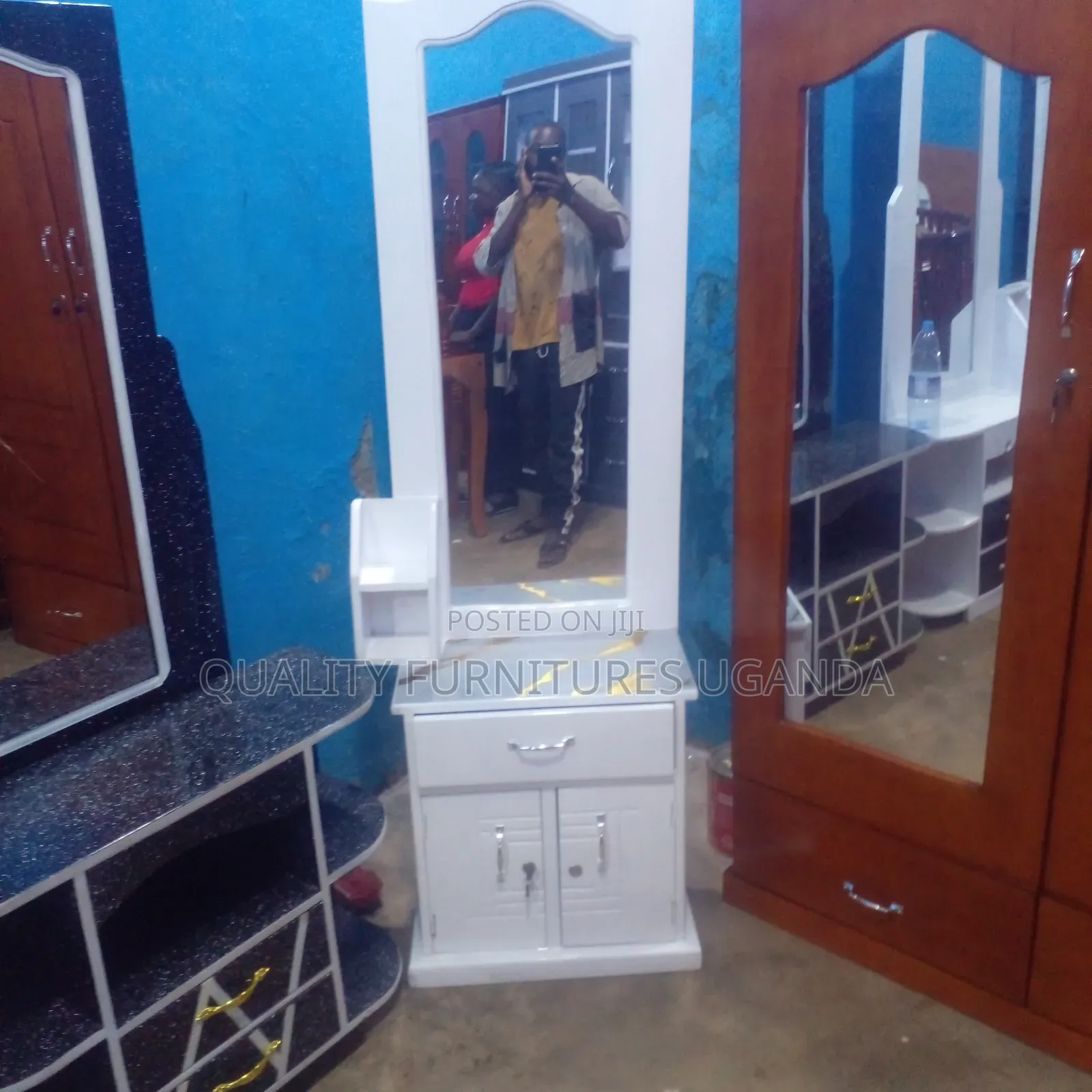 3 Door Dressing Mirror