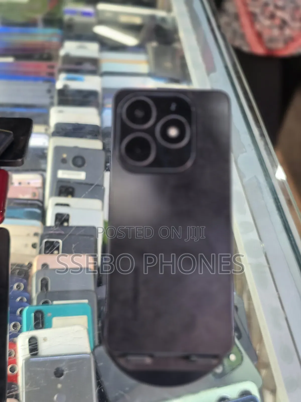 Tecno Spark 20 128 GB Black