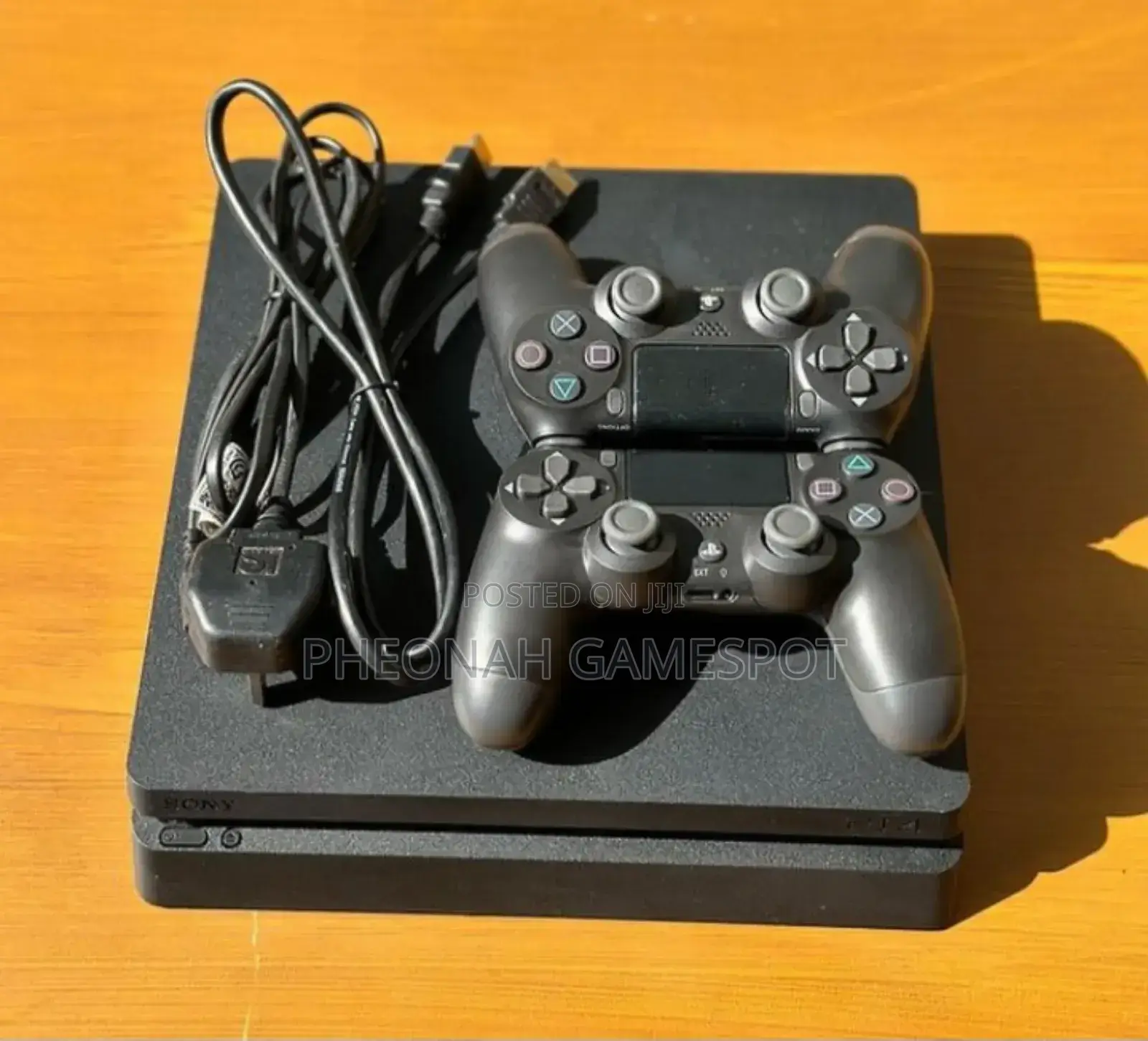 Ps4 Slim. Playstation 4 Slim.With 12 Games and 2 Controllers