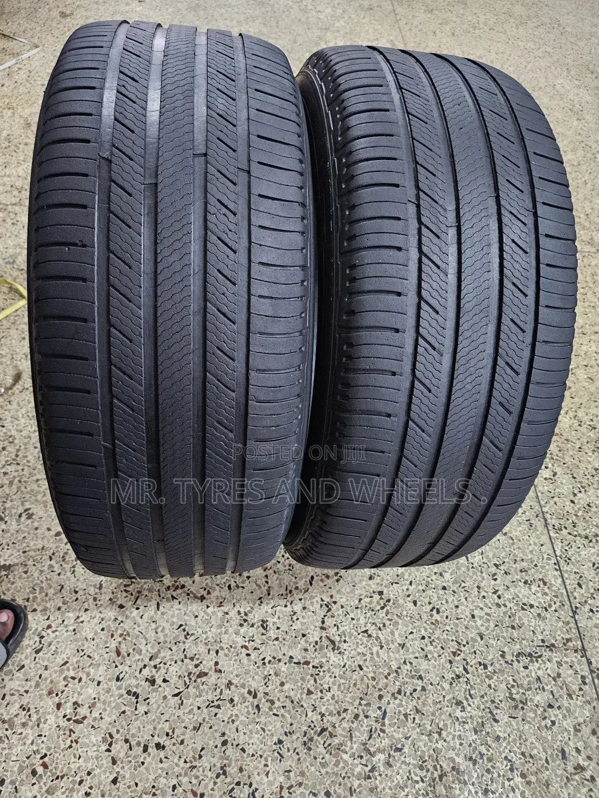255 55 R18 Michelle Used but Still Gd Tires Almost New Came.