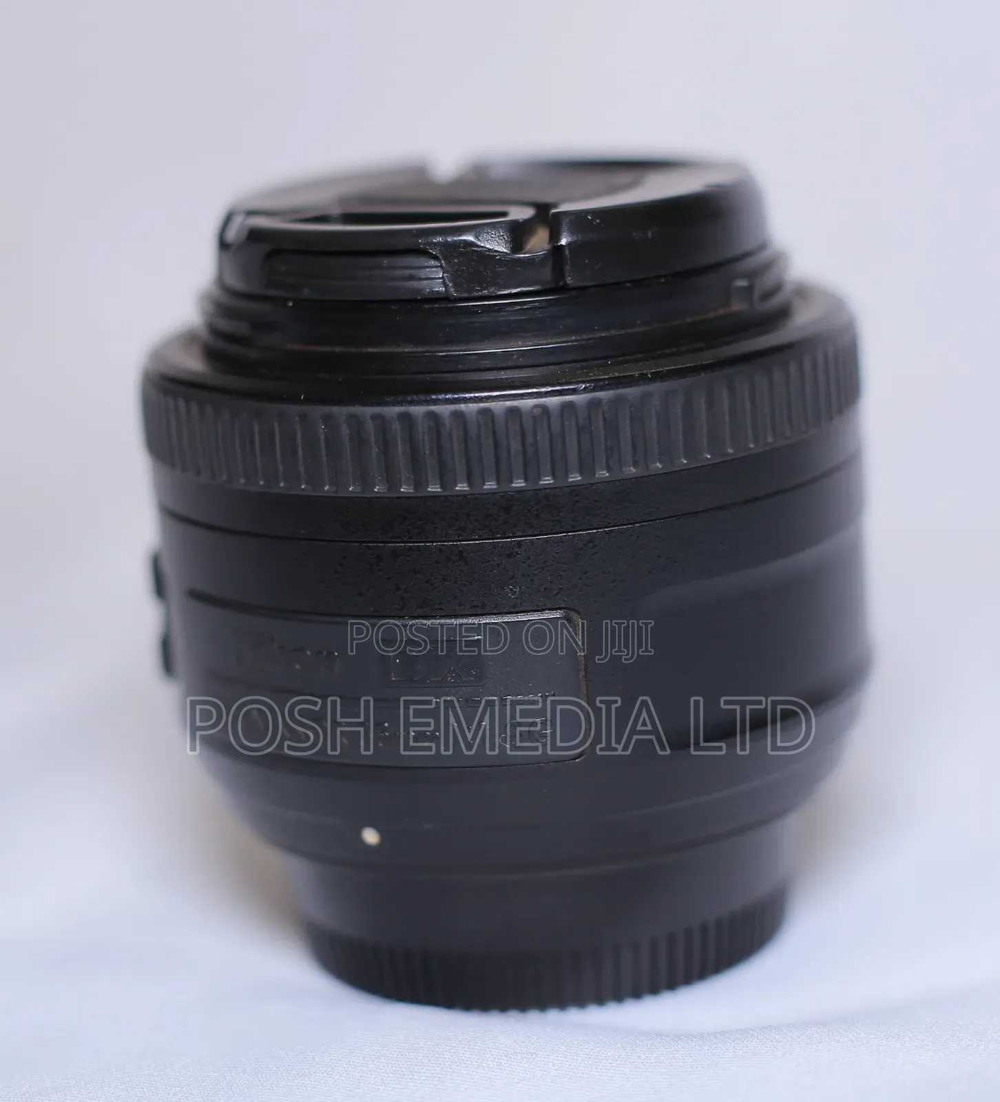 Nikon D7100 With 35mm Lens