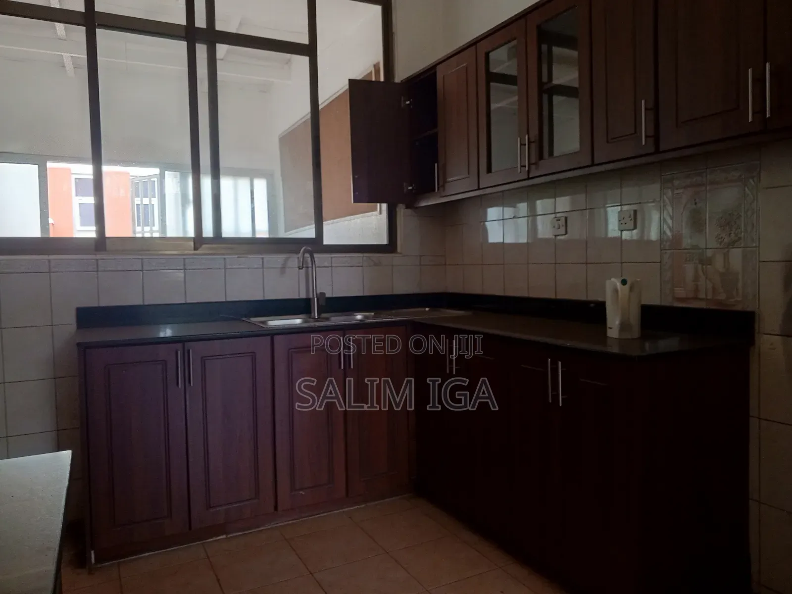 4bdrm Bungalow in Kololo Property, Central Division for rent