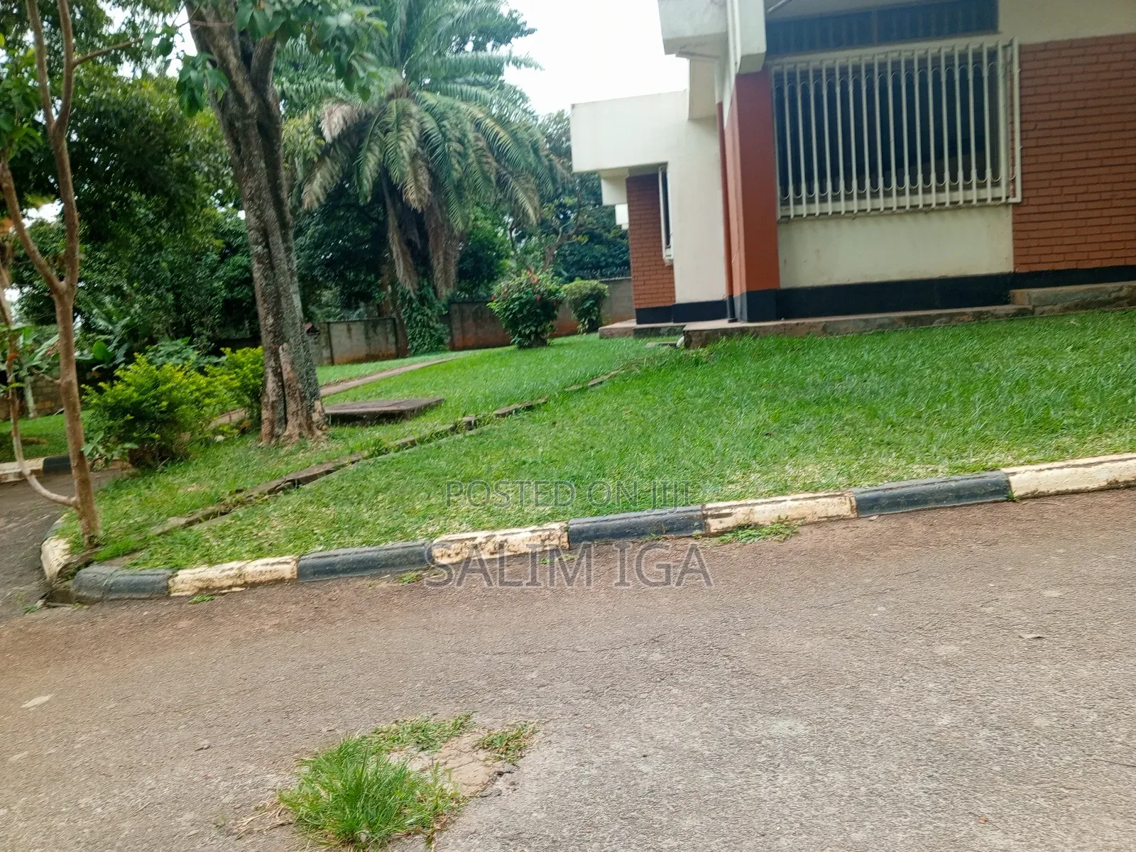 4bdrm Bungalow in Kololo Property, Central Division for rent