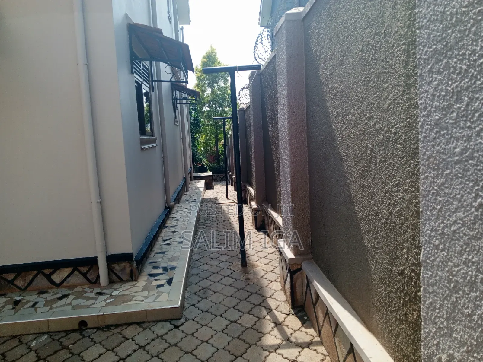 5bdrm Duplex in Kololo Property, Central Division for rent